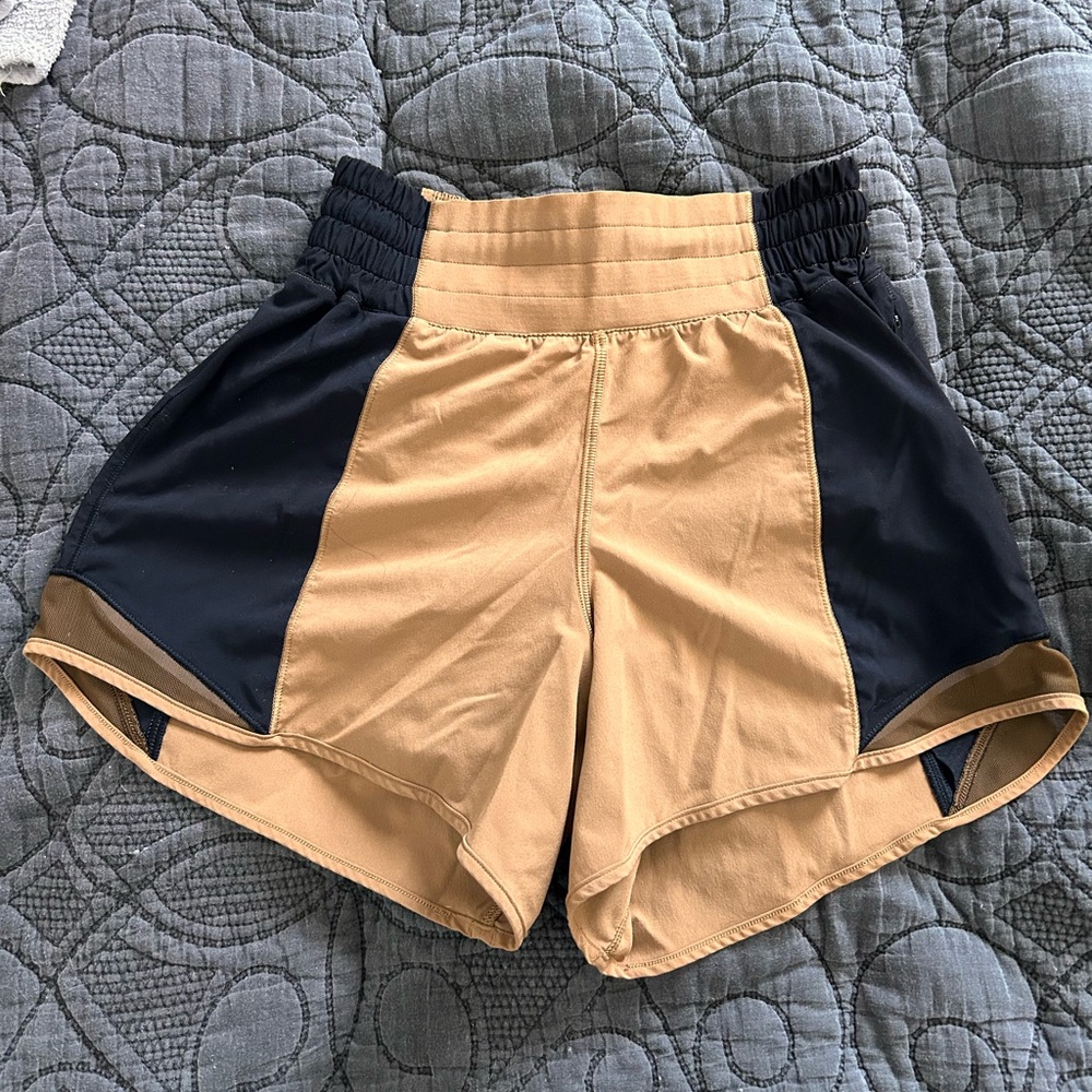 Lululemon Hotty Hot High Rise 2in shorts color block
